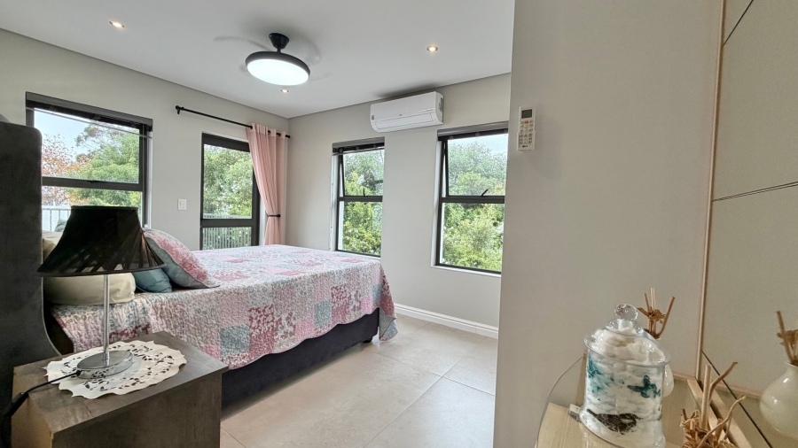 4 Bedroom Property for Sale in Croydon Gardens Estate Western Cape